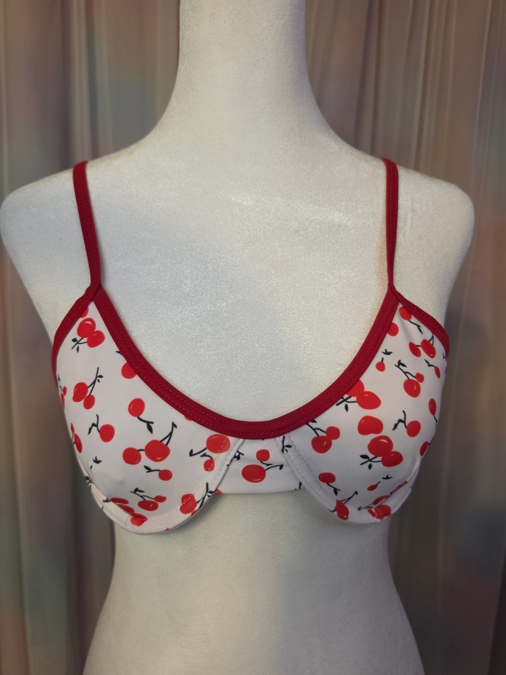 Romwe White Cherry-Print Bikini Top with Red Trim Sweetheart Tie Neck Size Small